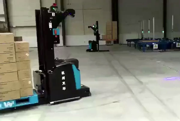 杭叉AGV叉車(chē)進(jìn)駐阿里菜鳥(niǎo)物流 杭叉AGV叉車(chē)進(jìn)駐阿里菜鳥(niǎo)物流