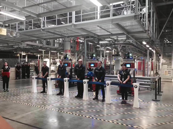 寶馬汽車工廠，杭叉AGV叉車智能搬運(yùn)強(qiáng)勢(shì)進(jìn)駐！